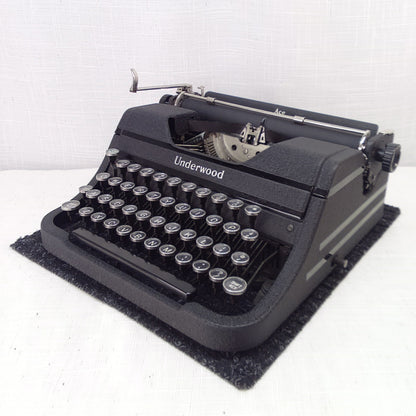 Underwood Ace 1939 - typewriter