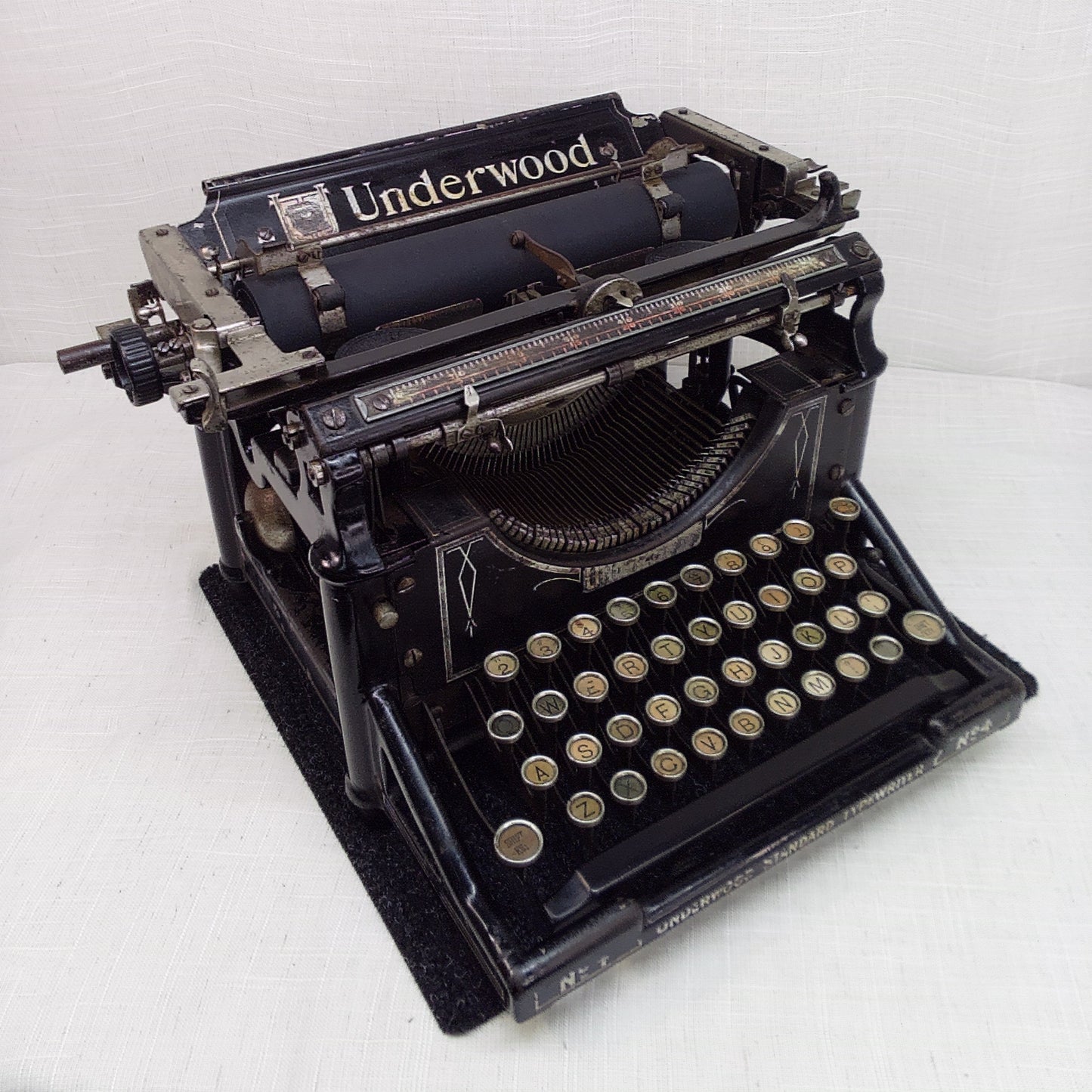 Vintage Typewriter - Underwood No. 4, 1909