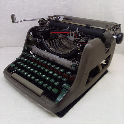 Royal HHE Typewriter 1952