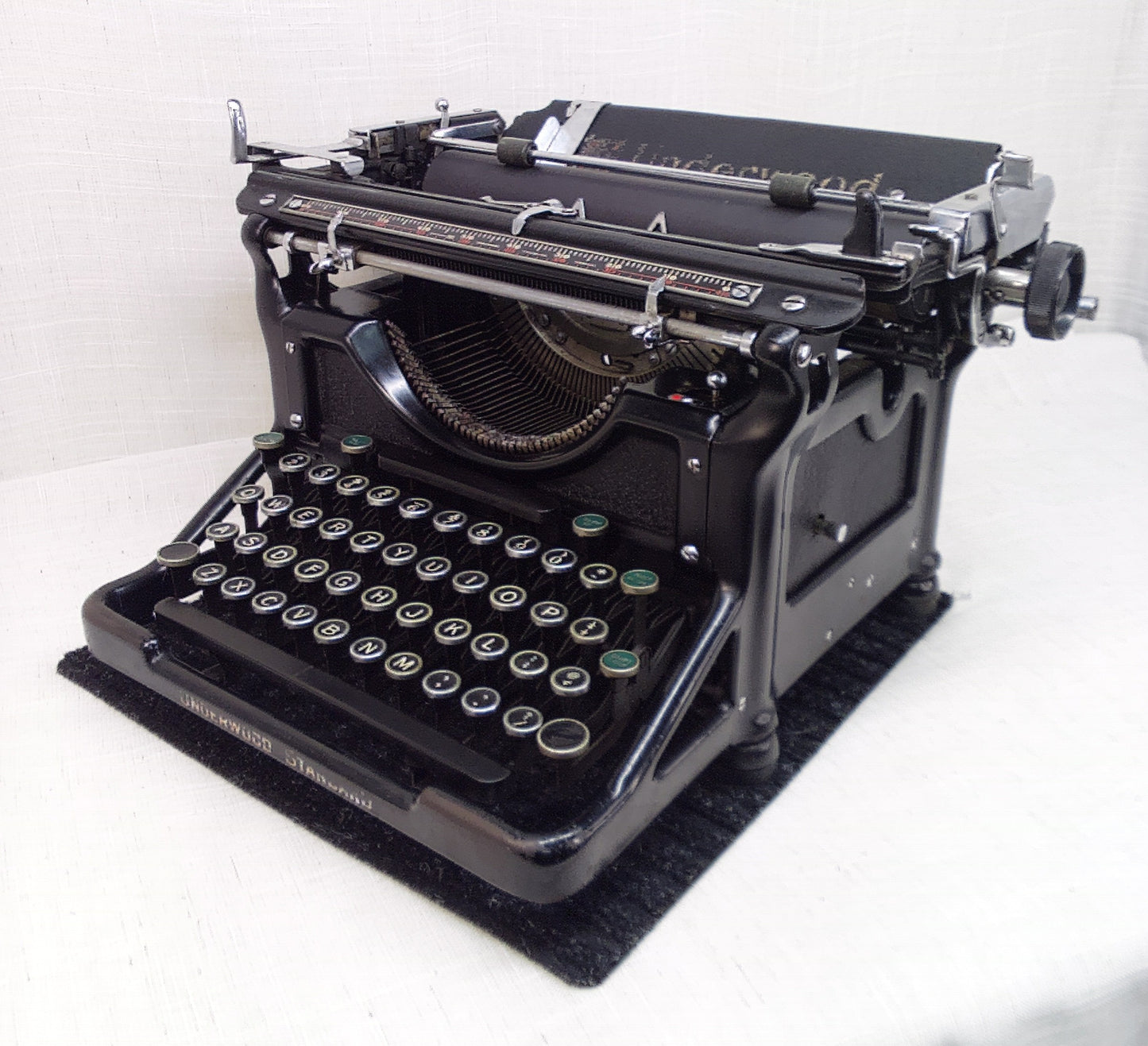Underwood No. 6 Vintage Typewriter , 1936