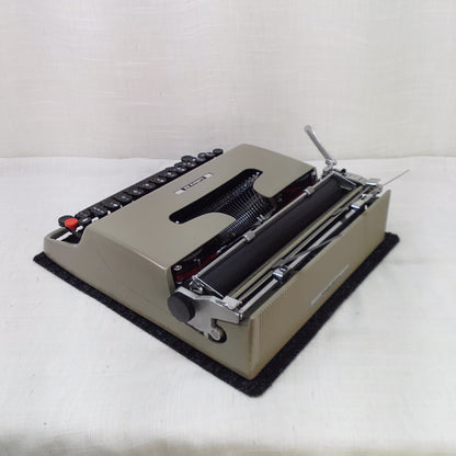 Lettera 22 Typewriter, 1957