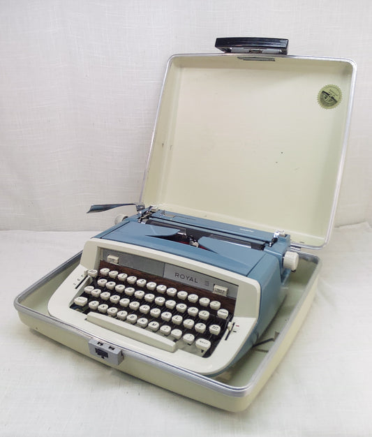 1973 Working Royal Sabre Typewriter