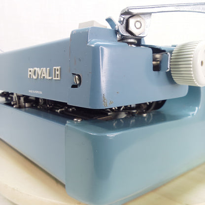 1973 Working Royal Sabre Typewriter