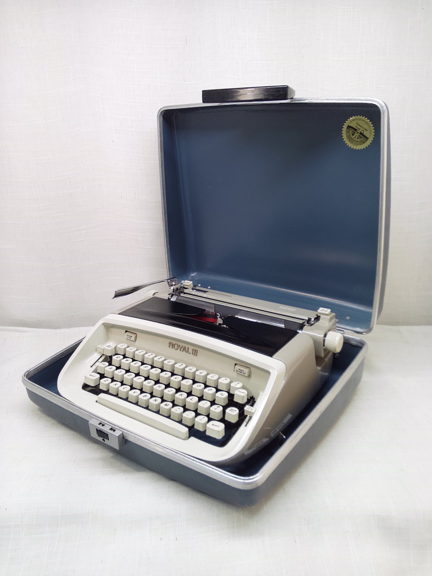 Royal Safari Working Typewriter, 1970