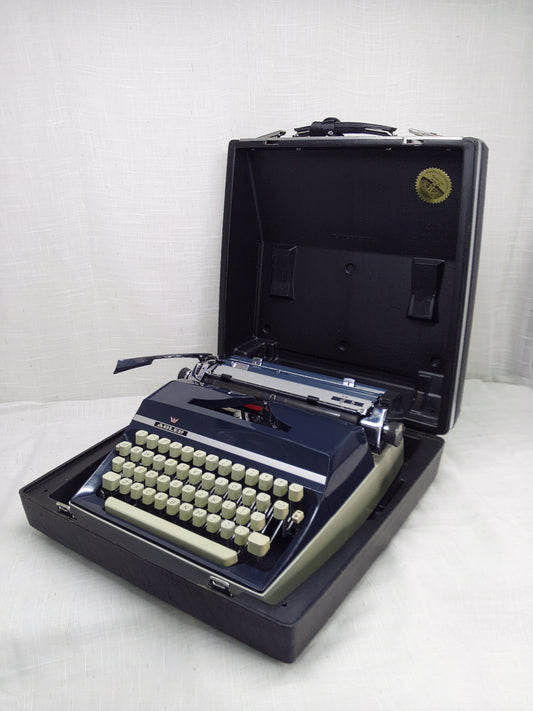 Adler J5 Typewriter 1975