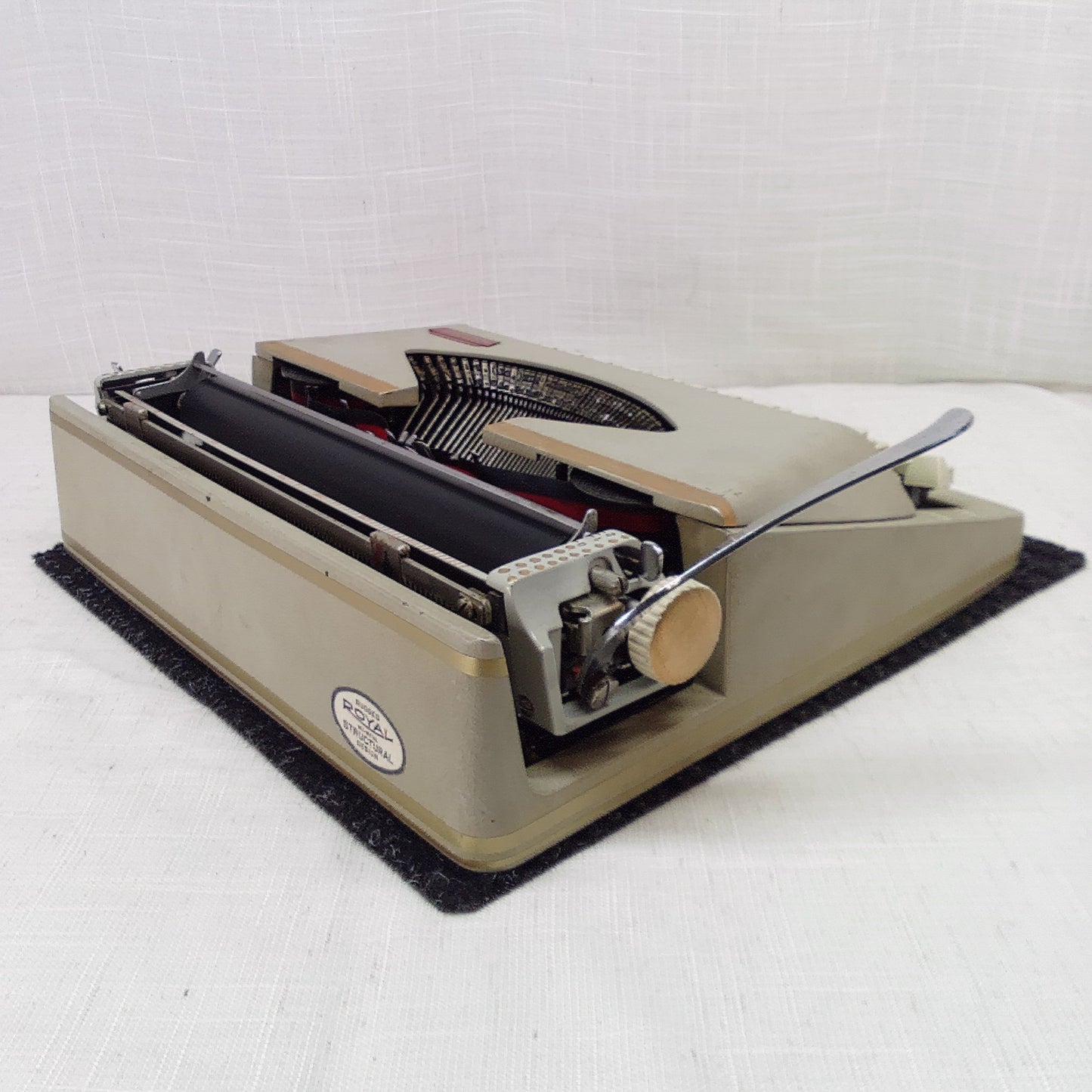 Royal 590 Ultra Portable 1965