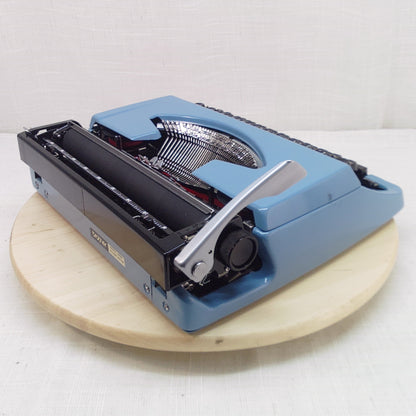 '81 Reconditioned Brother Charger 11 Typewriter