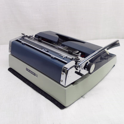 Adler J5 Typewriter 1975