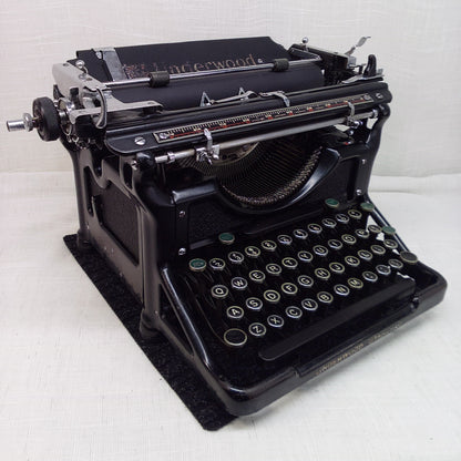 Underwood No. 6 Vintage Typewriter , 1936