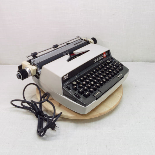 197X Smith Corona Office Electric 250 Working Typewriter WIDE CARRIAGE