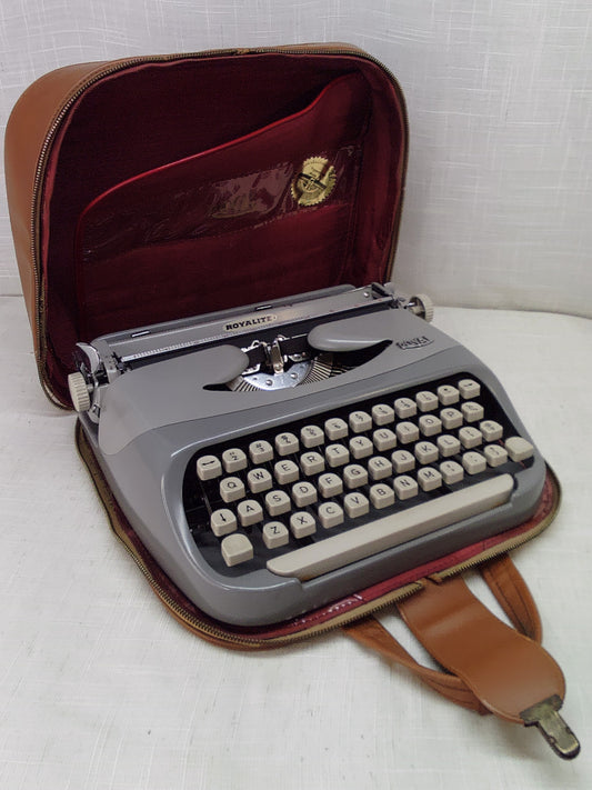 Royal Royalite 1960