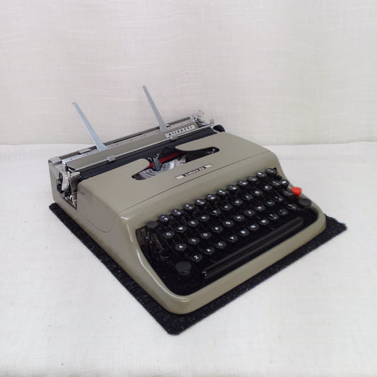 Lettera 22 Typewriter, 1957