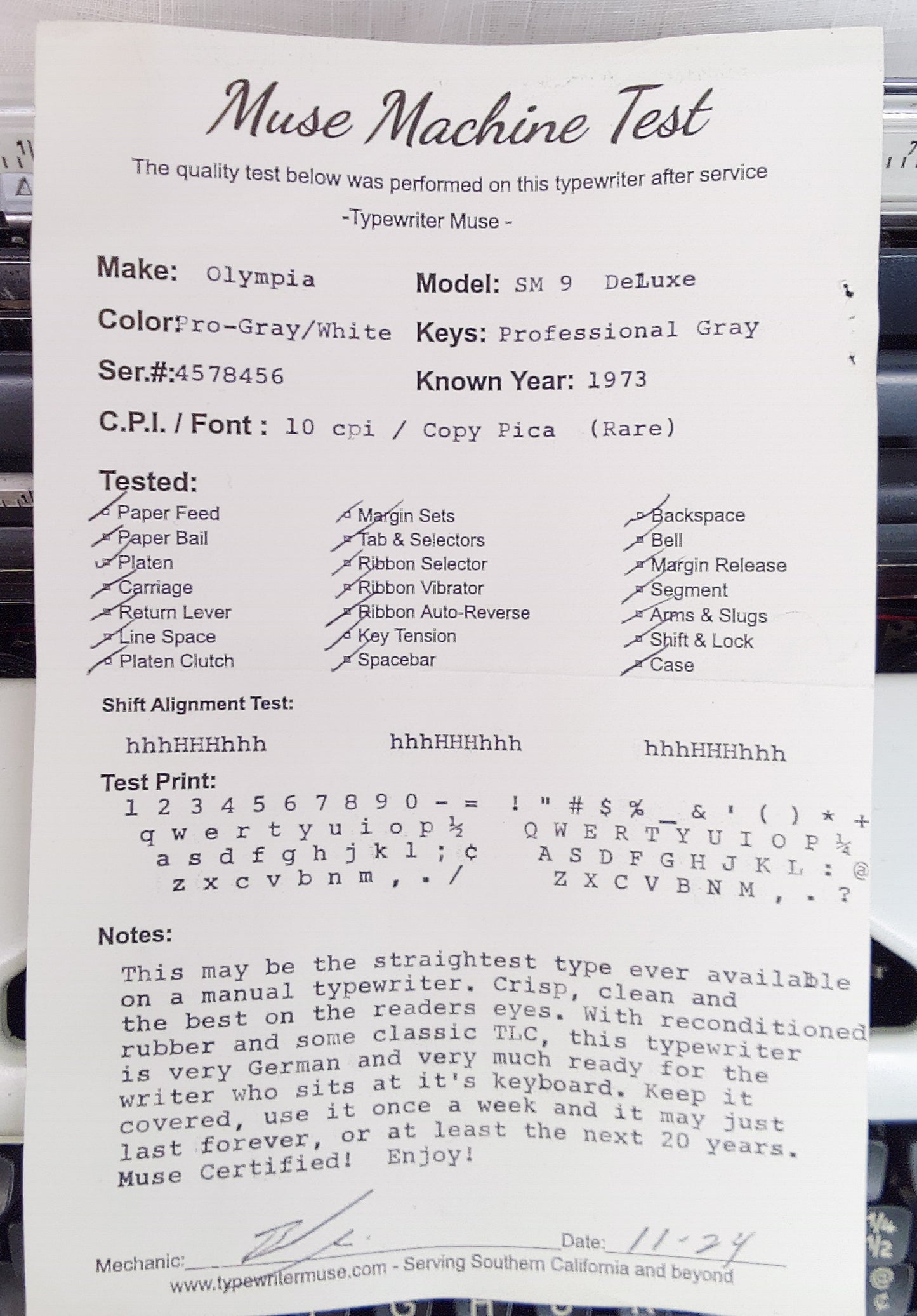 Olympia SM 9 Deluxe Typewriter, 1973
