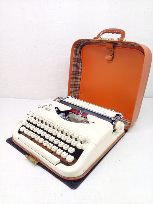 Vintage Princess 200 Typewriter, '57