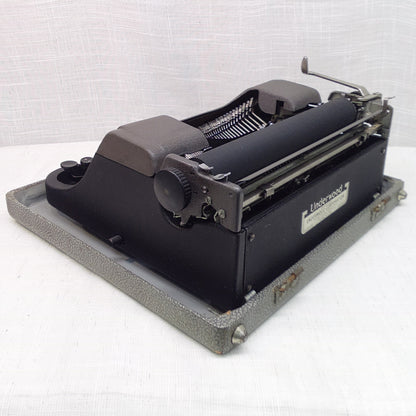 Underwood Leader 1951 Typewriter